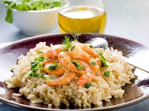 Arroz de alho francês e camarão