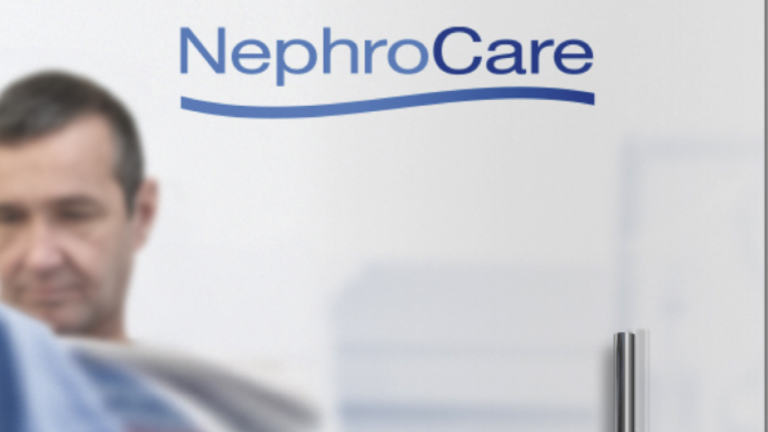 [Translate to Portugal - Portuguese:] Patient and NephroCare Logo