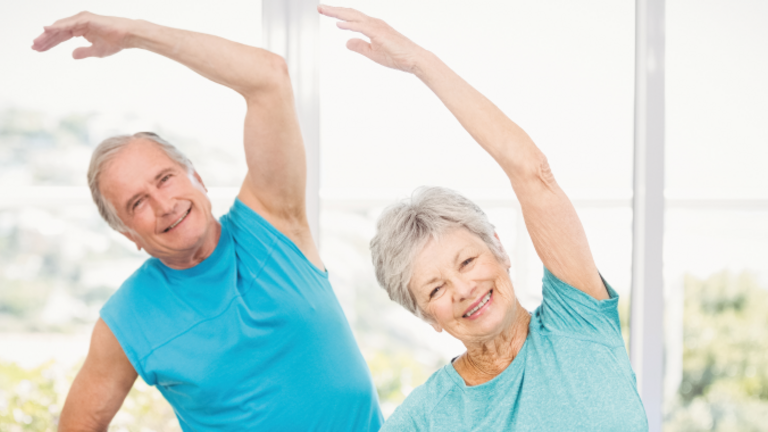 [Translate to Portugal - Portuguese:] Man and Woman exercising
